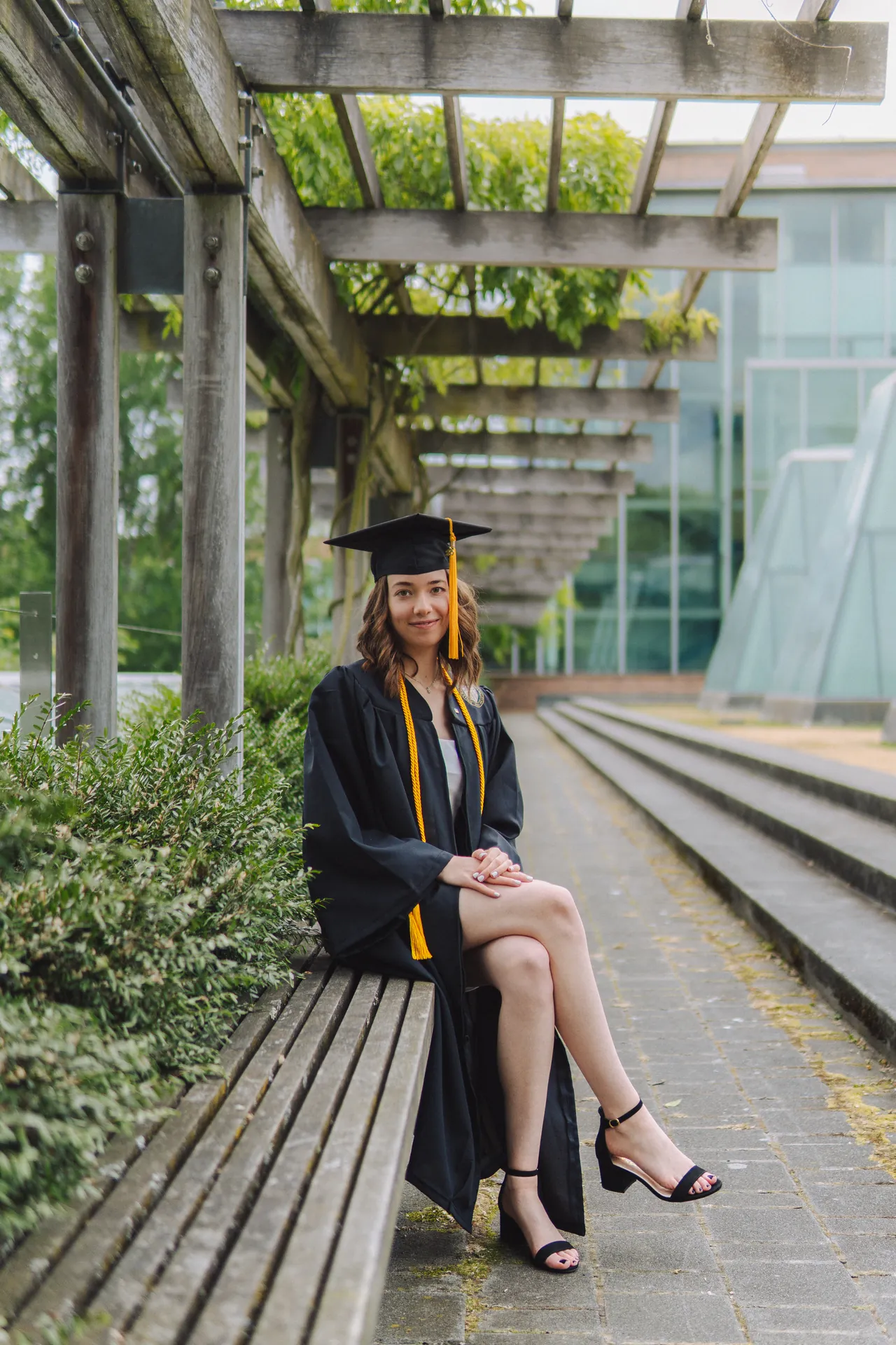 Graduation sessions photographed at University of Washington, Seattle, 2025-06-14.